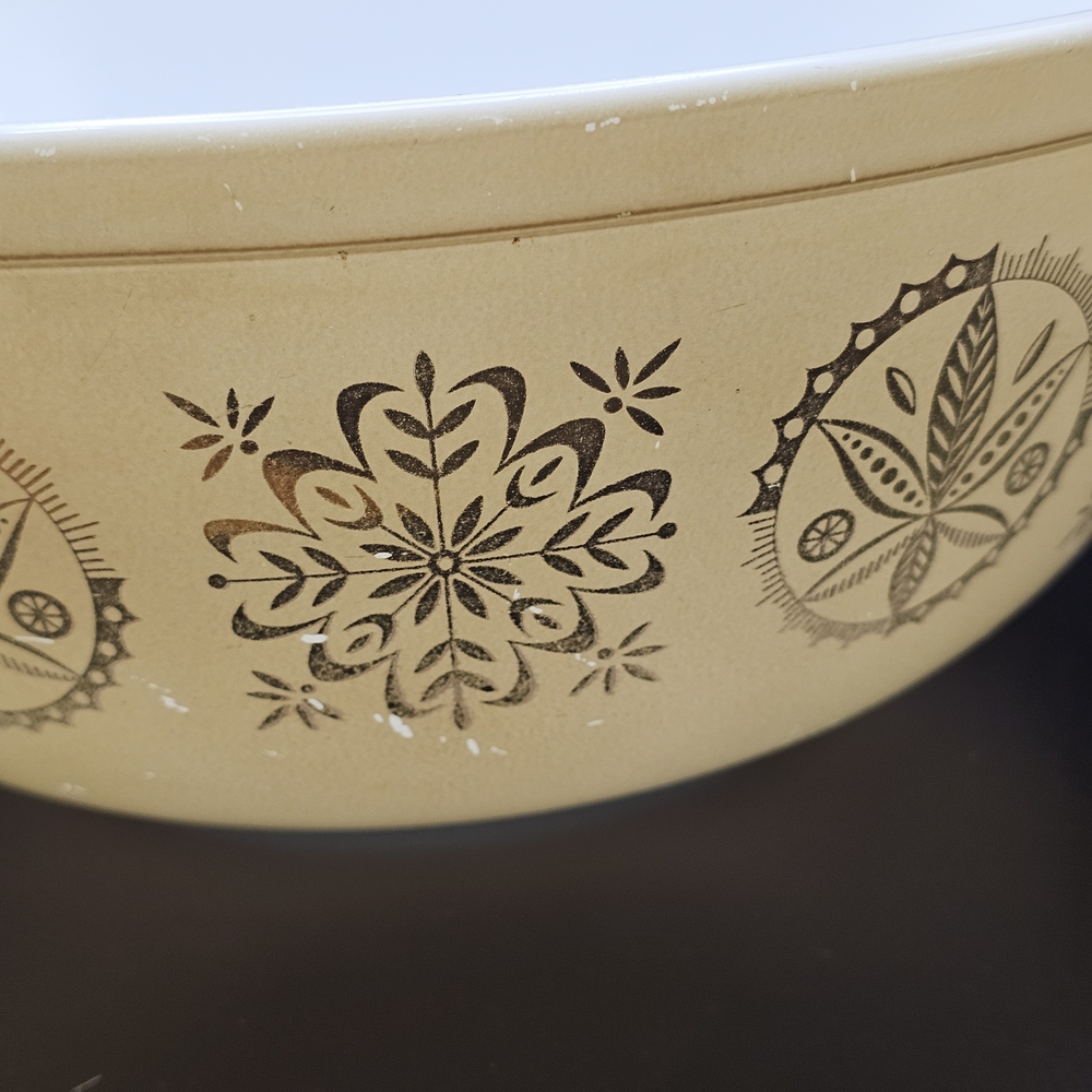 Vintage Pyrex 4 Qt. Tan Gold Hex Signs Promotional Mixing Bowl 1960s Beige 404 - Picture 6 of 14